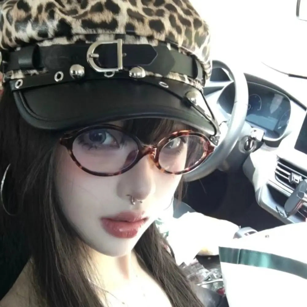 Fashion Sex Rivet Leopard Hat Punk Gothic Y2k Beret Hat Harajuku Pu Leather Flat Top Cap for Girls